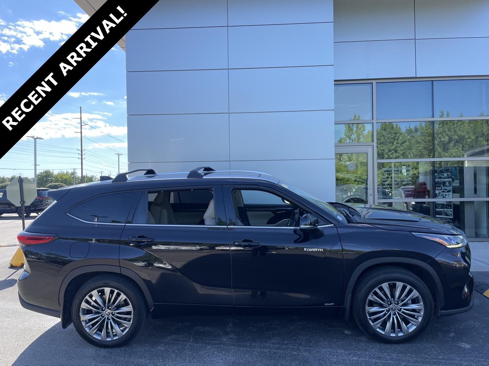 Used 2021 Toyota Highlander Hybrid Platinum