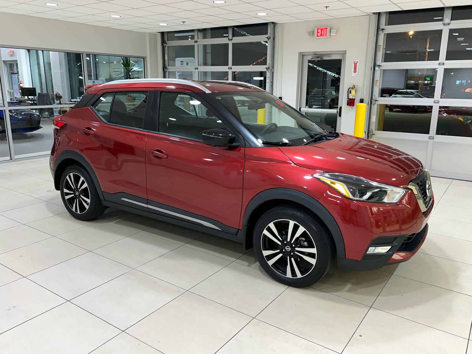 Used 2019 Nissan Kicks SR