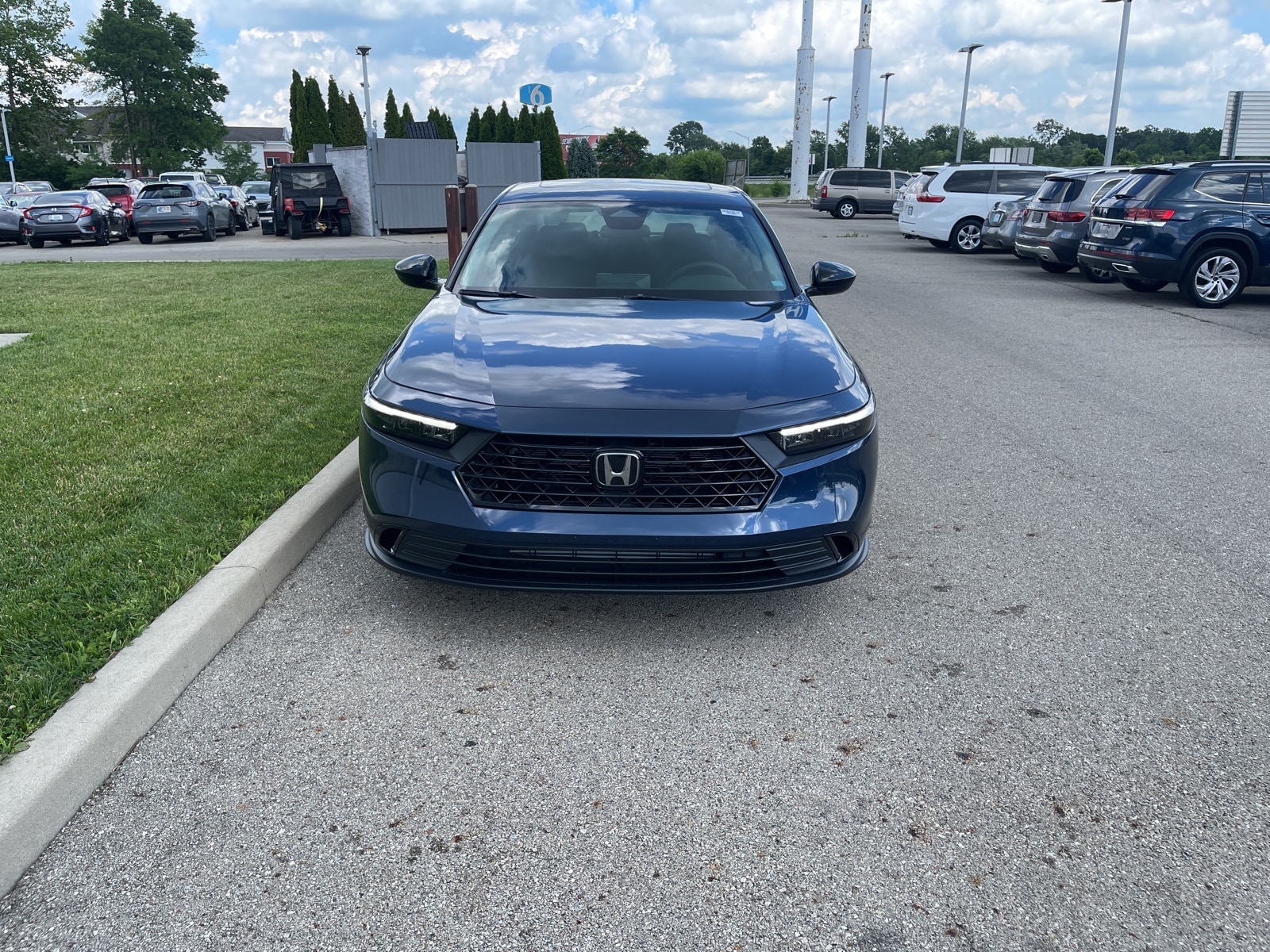 New 2025 Honda Accord SE