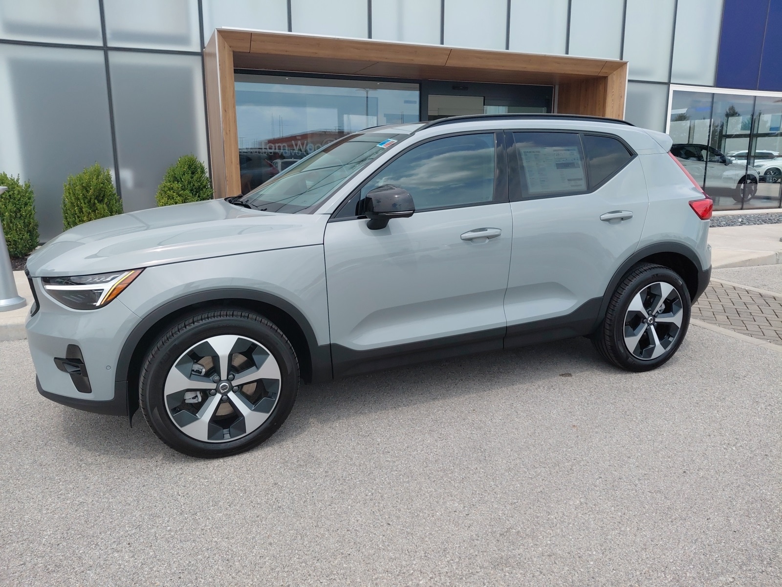 New 2026 Volvo XC40 B5 Plus