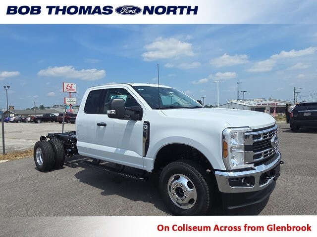 New 2025 Ford F-350 Chassis XLT