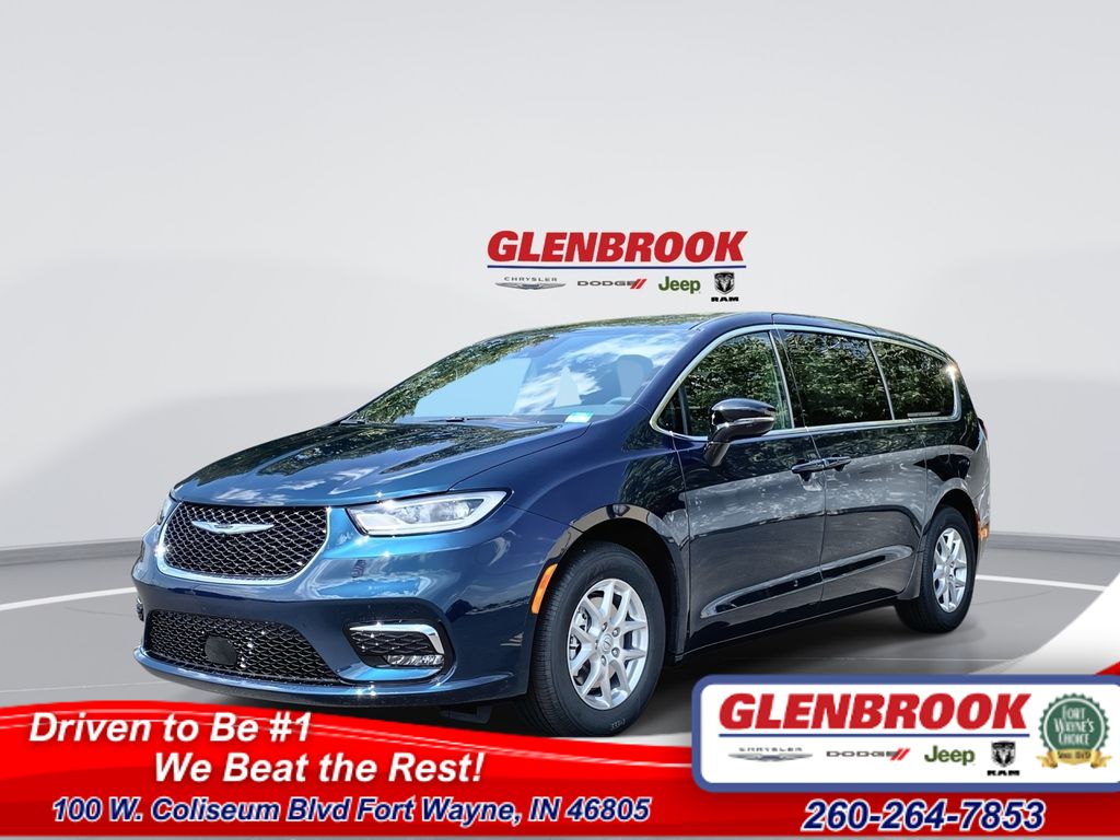 New 2025 Chrysler Pacifica SELECT