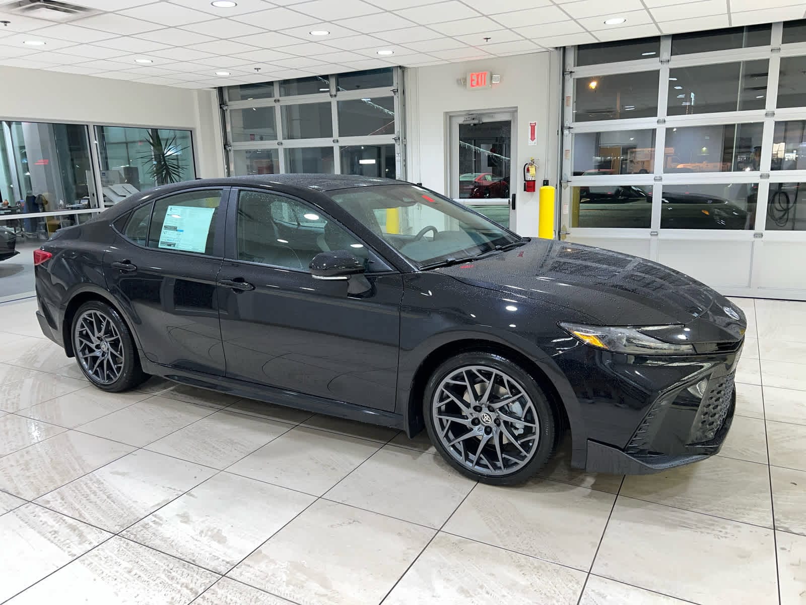 New 2025 Toyota Camry SE