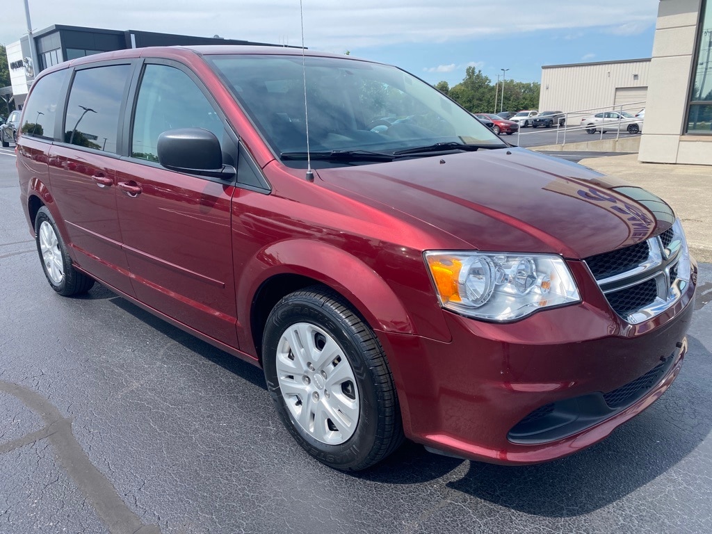 Used 2017 Dodge Grand Caravan SE