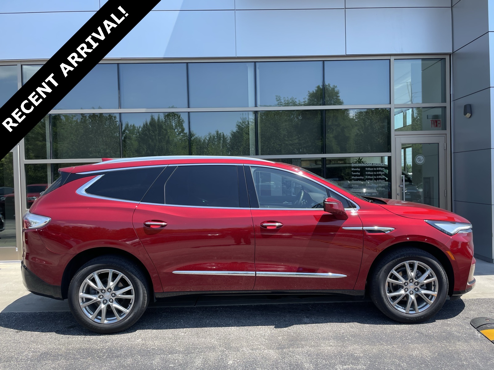 Used 2022 Buick Enclave Essence