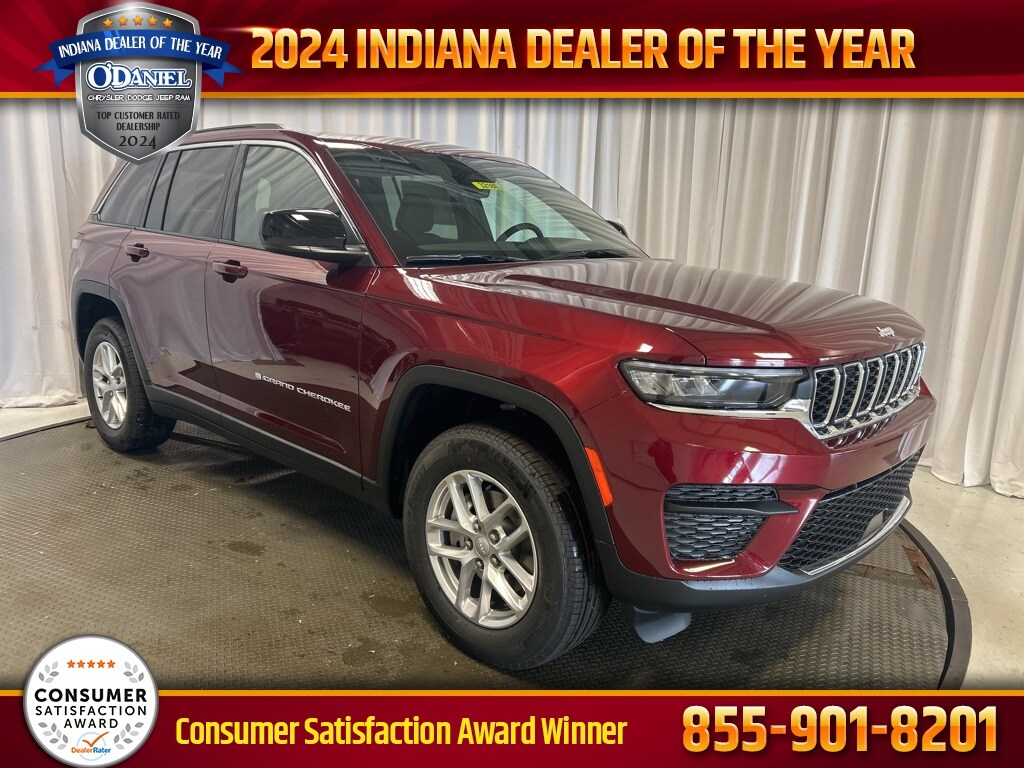 New 2025 Jeep Grand Cherokee LAREDO X 4X4