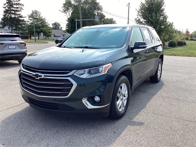 Used 2020 Chevrolet Traverse LT Cloth