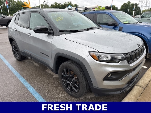 Used 2022 Jeep Compass Altitude