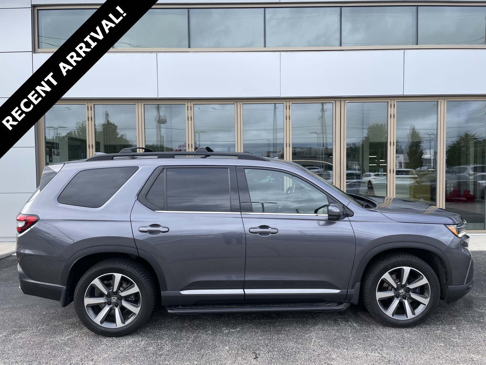 Used 2023 Honda Pilot Elite