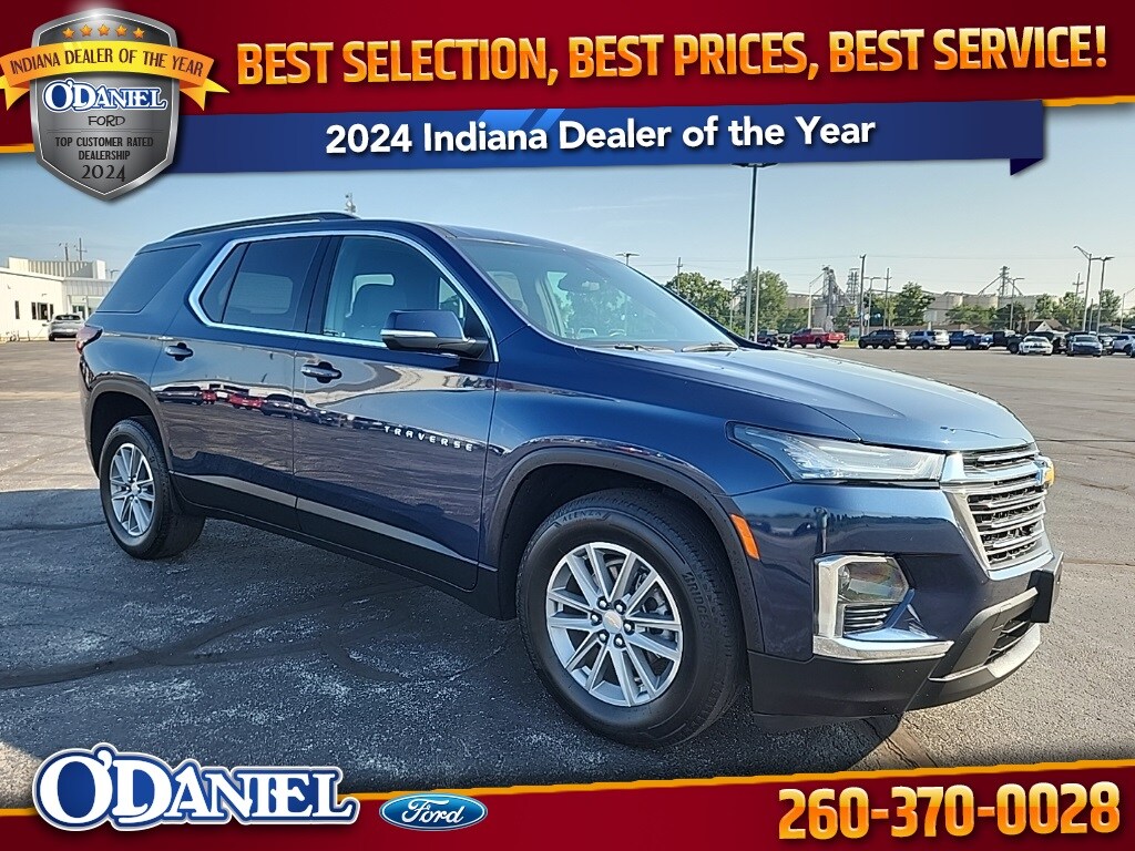 Used 2023 Chevrolet Traverse LT
