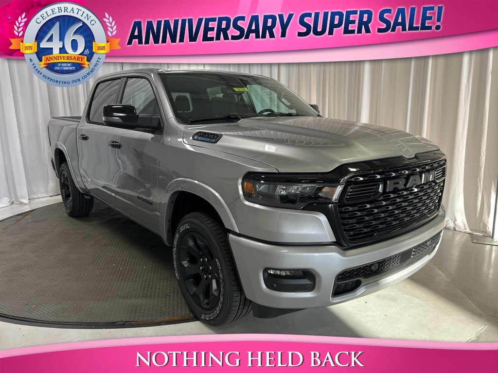 New 2025 Ram 1500 BIG HORN CREW CAB 4X4 5'7 BOX