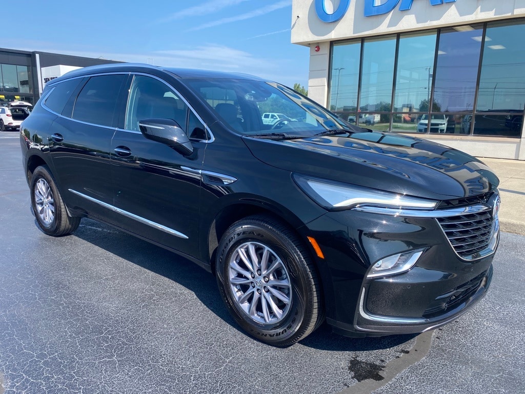 Used 2023 Buick Enclave Essence