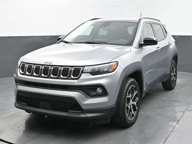 Used 2024 Jeep Compass Latitude