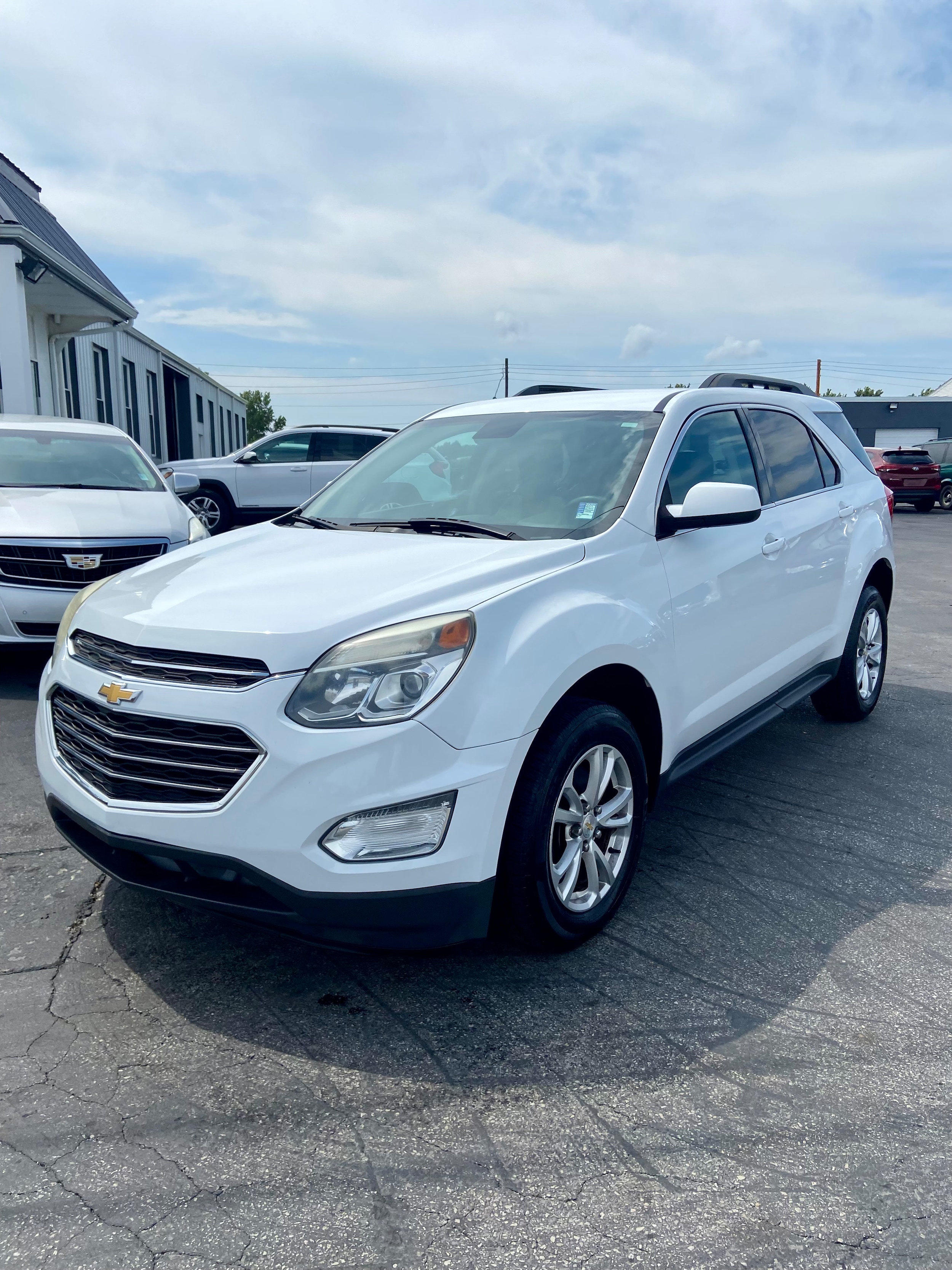Used 2017 Chevrolet Equinox LT w/1LT