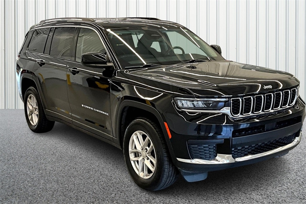Used 2023 Jeep Grand Cherokee L Laredo
