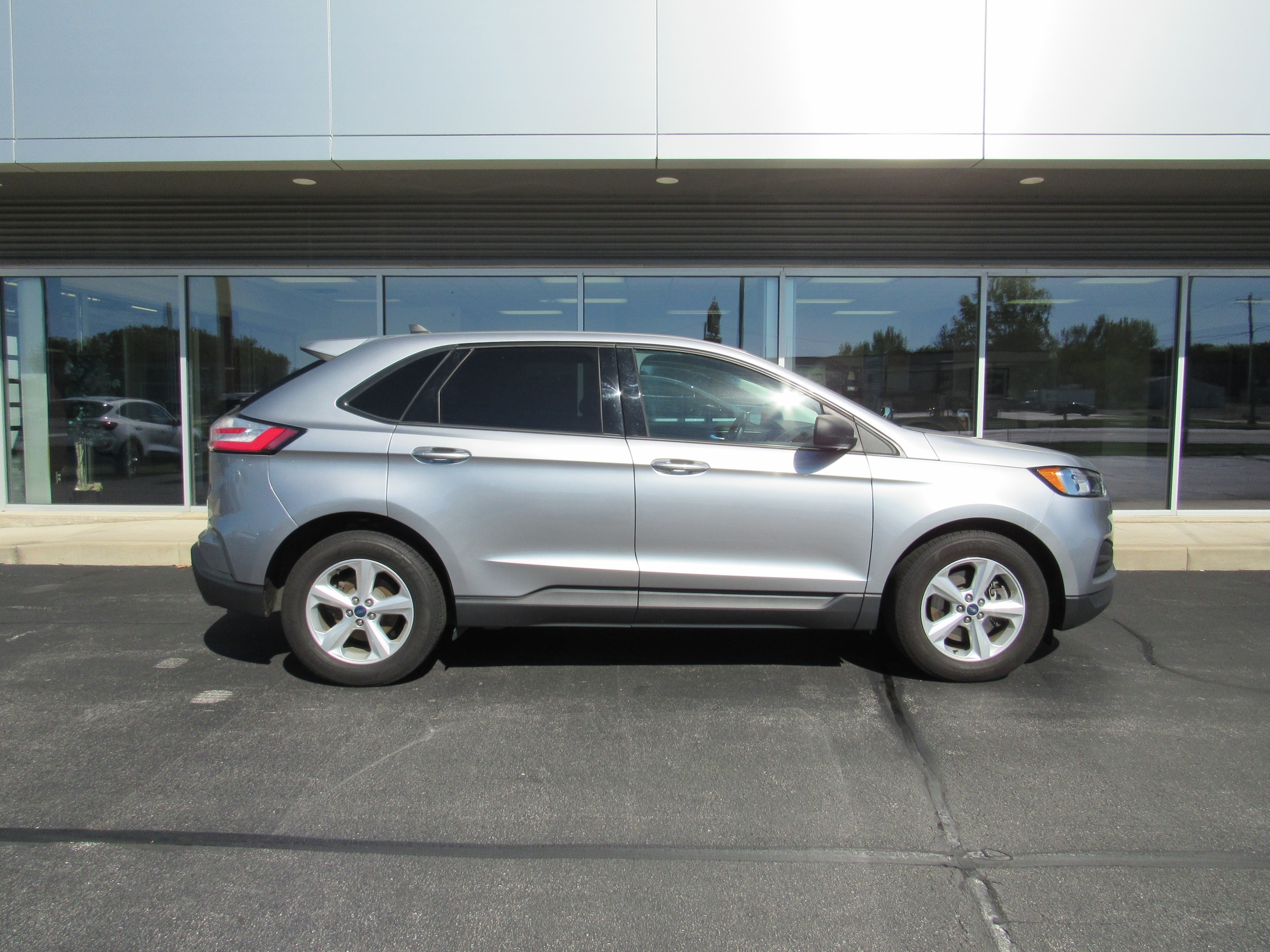 Used 2020 Ford Edge SE