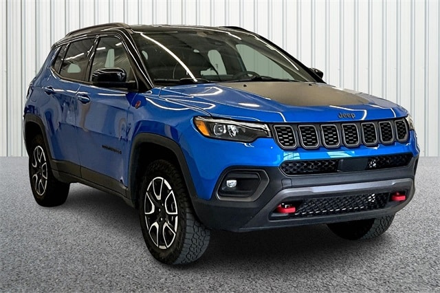 Used 2024 Jeep Compass Trailhawk