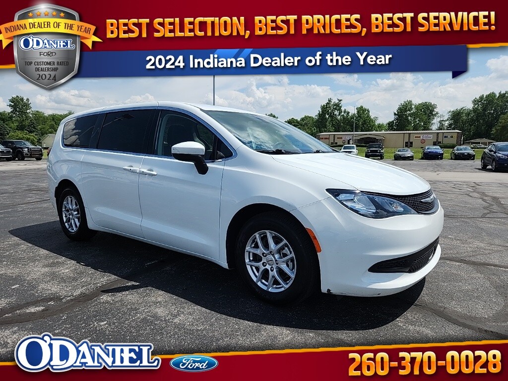 Used 2022 Chrysler Voyager LX