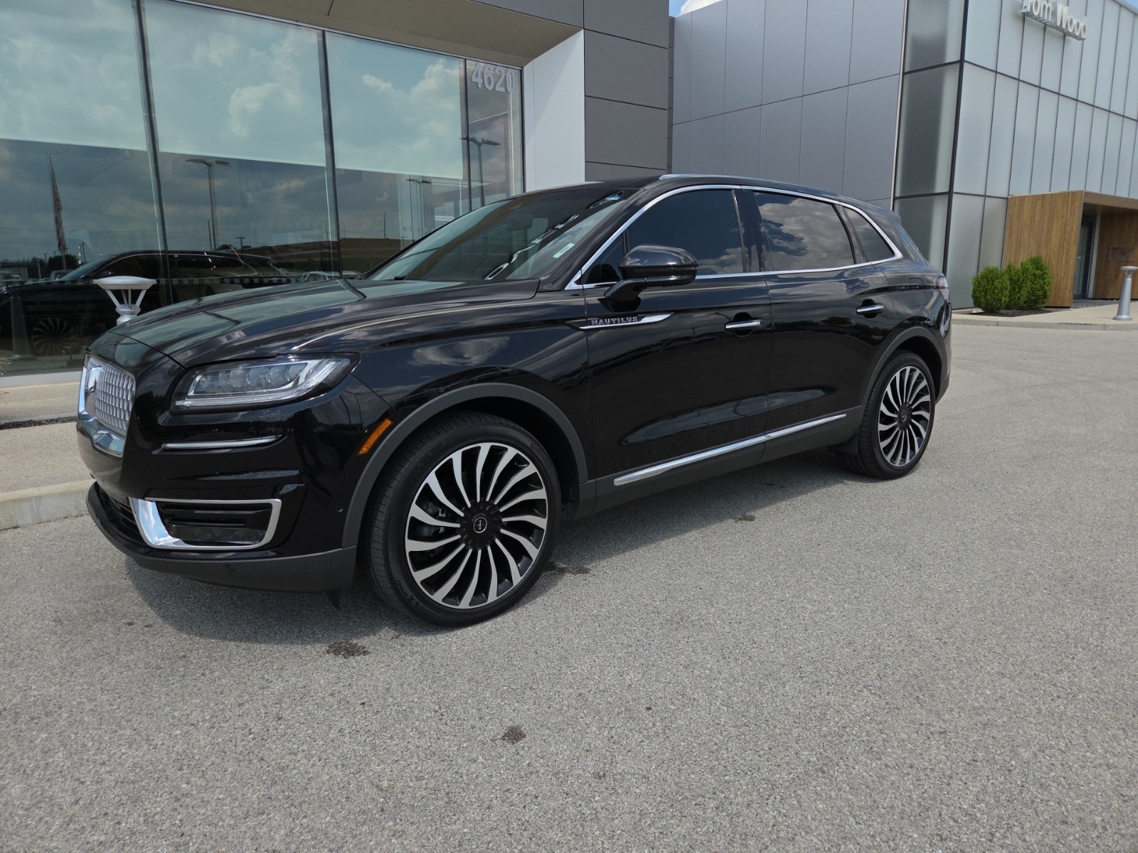 Used 2019 Lincoln Nautilus Black Label
