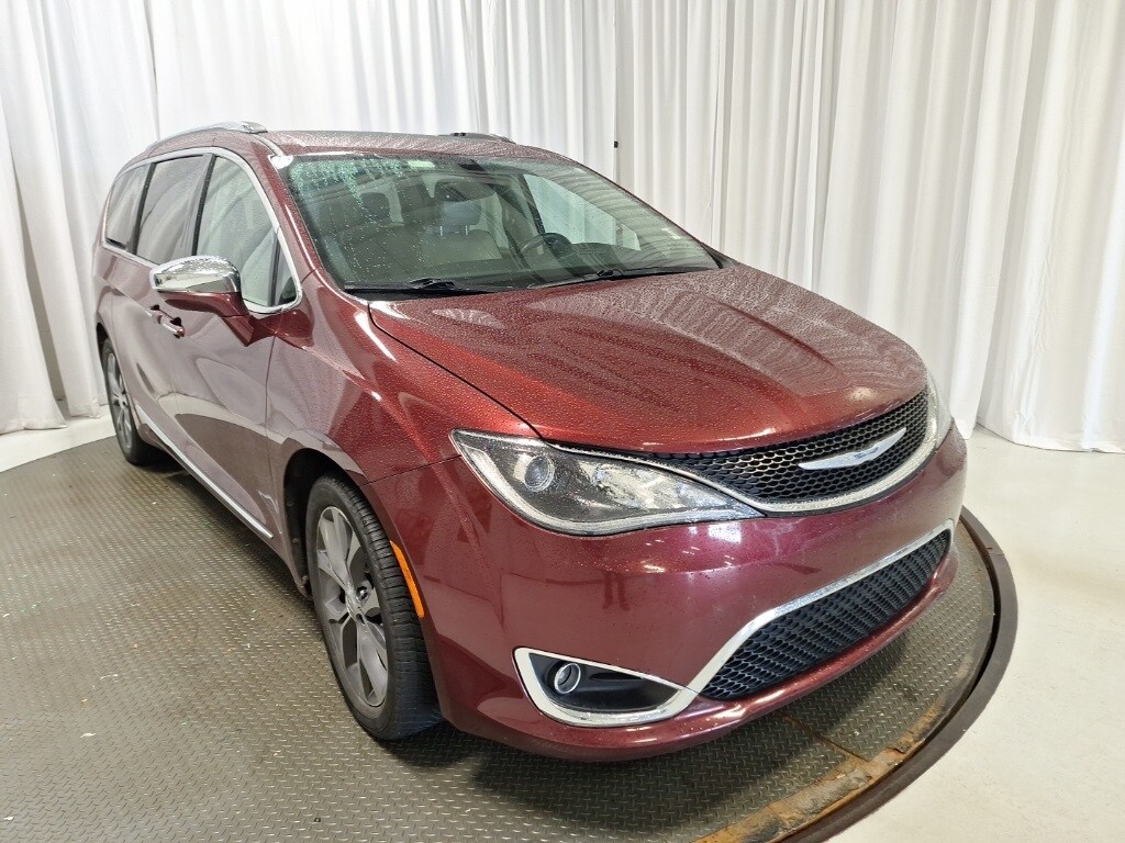 Used 2018 Chrysler Pacifica Limited