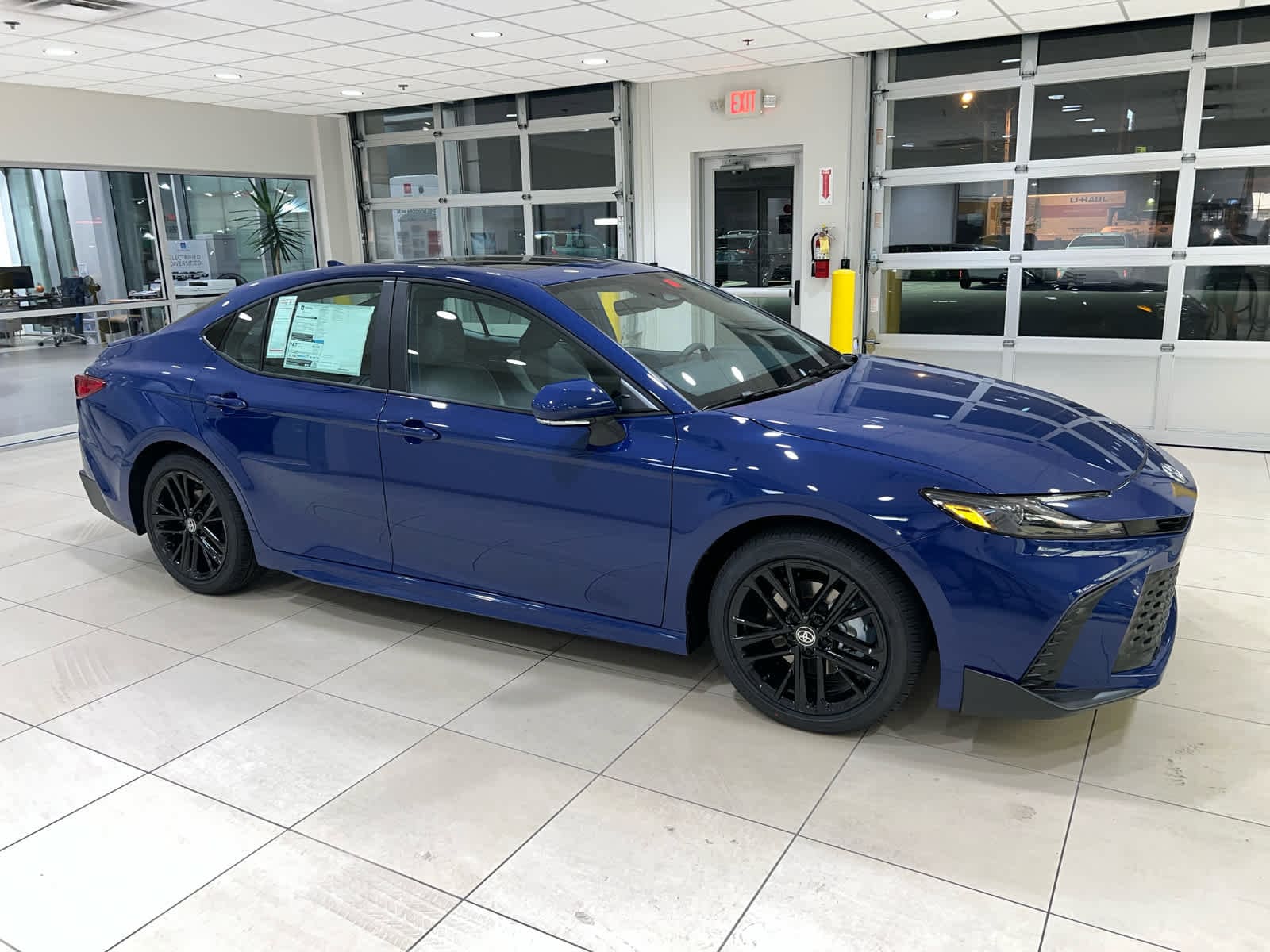 New 2025 Toyota Camry SE
