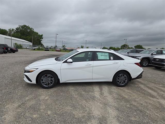 New 2025 Hyundai Elantra Hybrid Blue