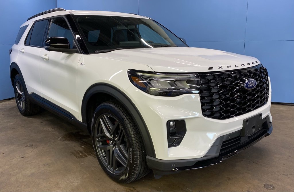 New 2025 Ford Explorer ST-Line