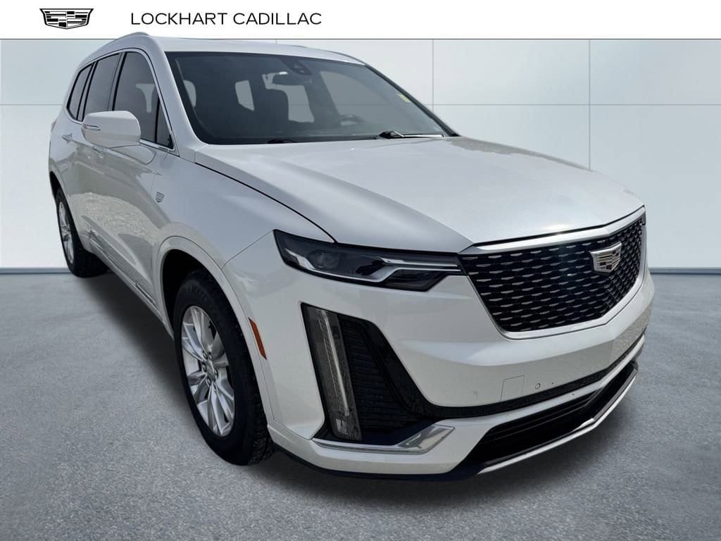 New 2023 CADILLAC XT6 Luxury