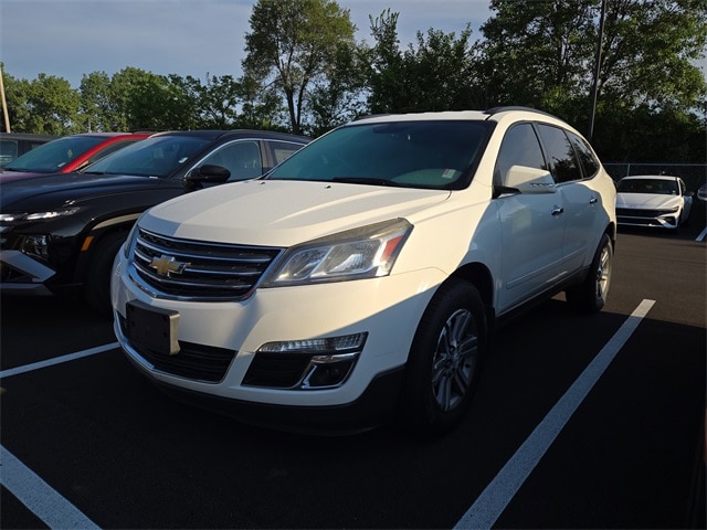 Used 2015 Chevrolet Traverse LT w/2LT
