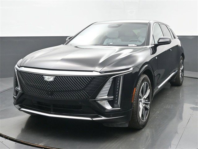 Used 2024 CADILLAC Lyriq Luxury 1