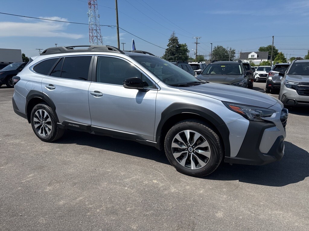 Used 2025 Subaru Outback Limited