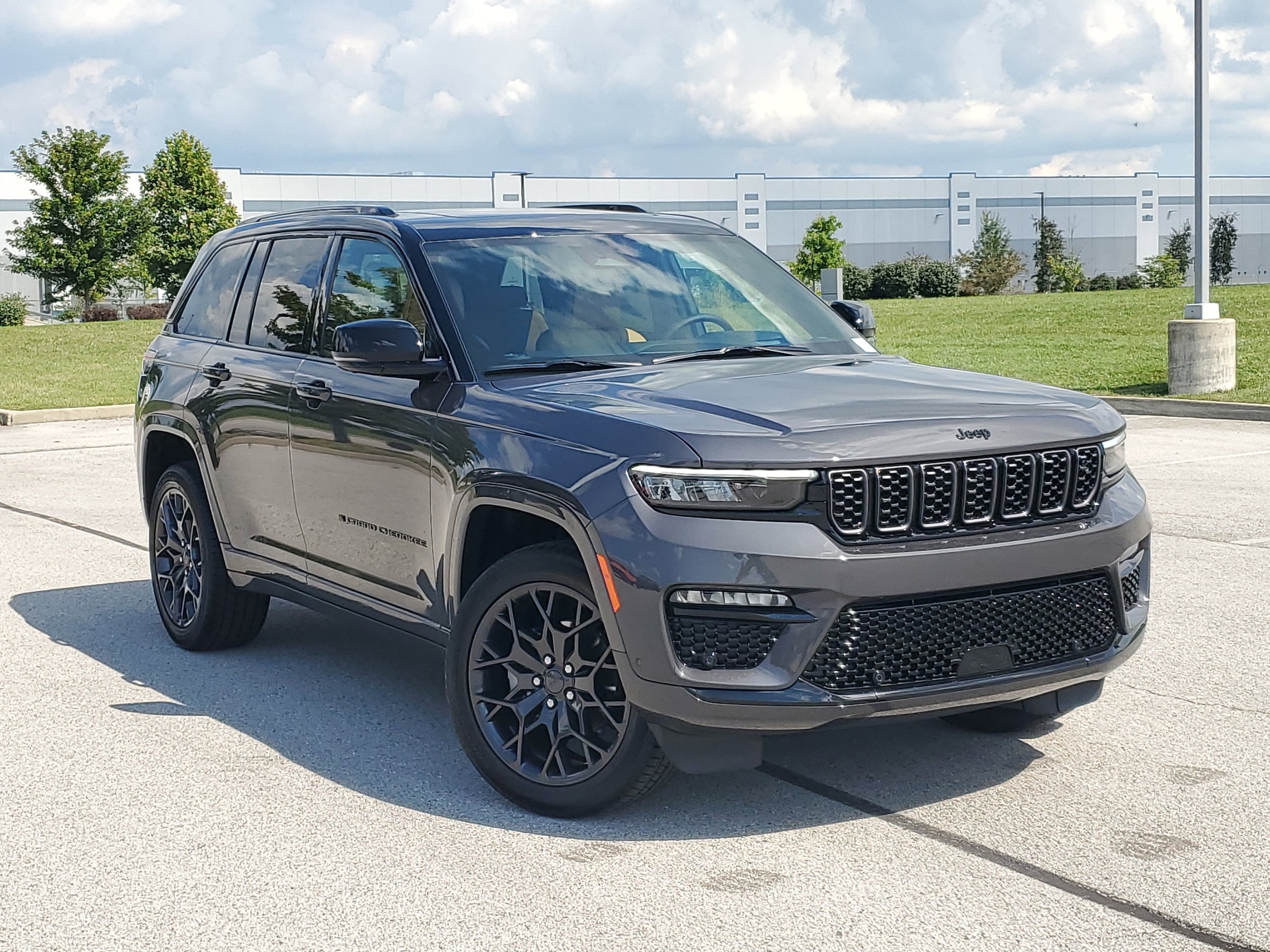New 2025 Jeep Grand Cherokee SUMMIT RESERVE 4X4