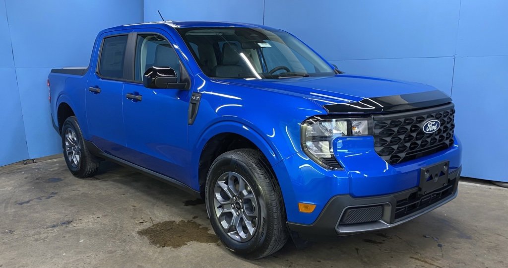 New 2025 Ford Maverick XLT