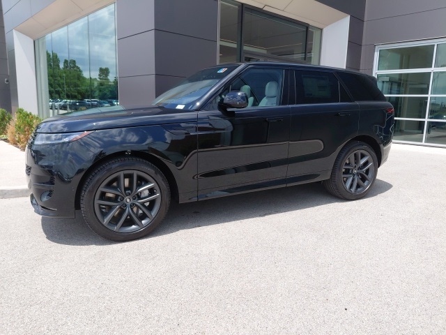 New 2025 Land Rover Range Rover Sport Dynamic SE 530PS
