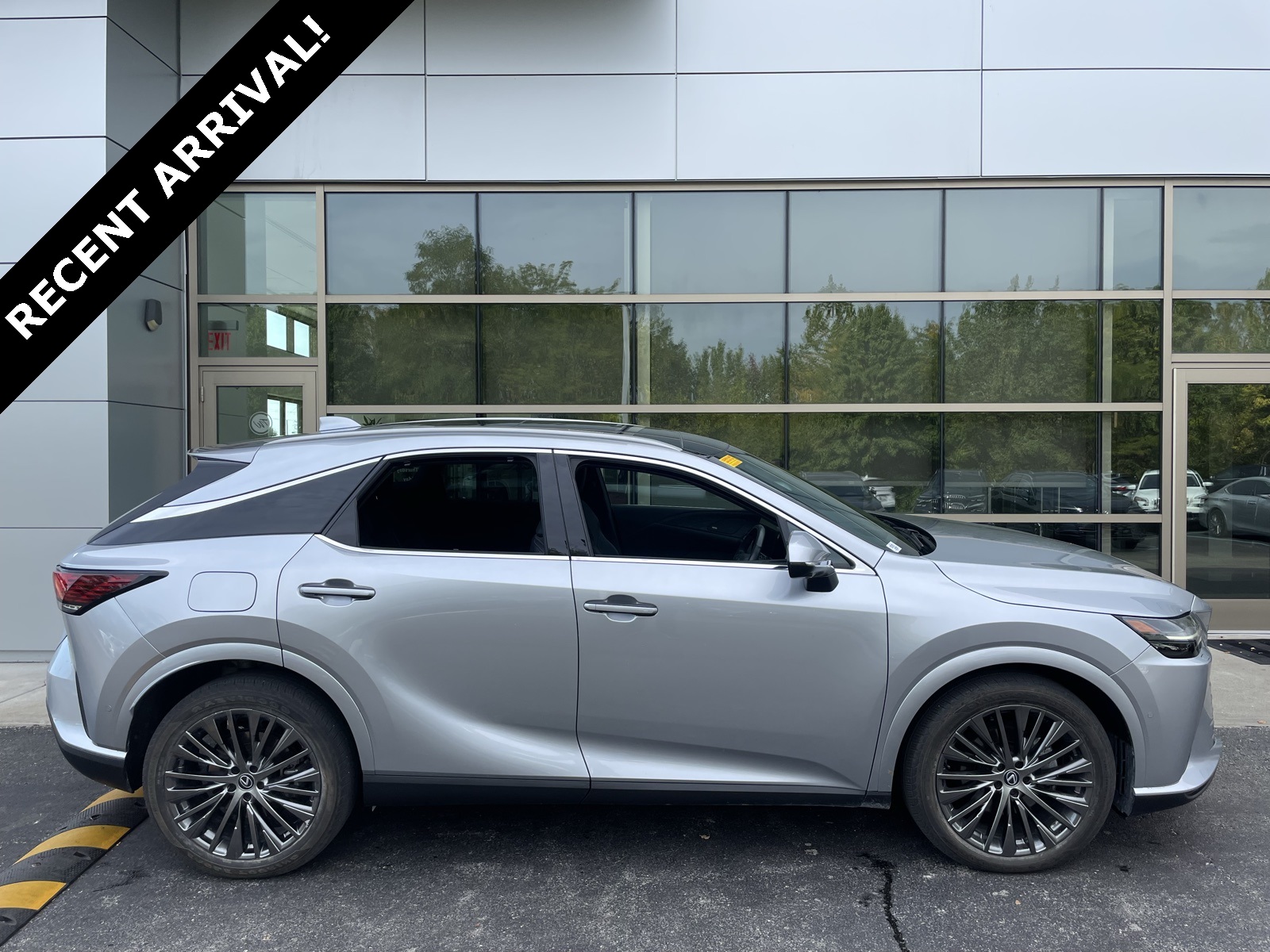 Used 2023 Lexus RX 350h Luxury