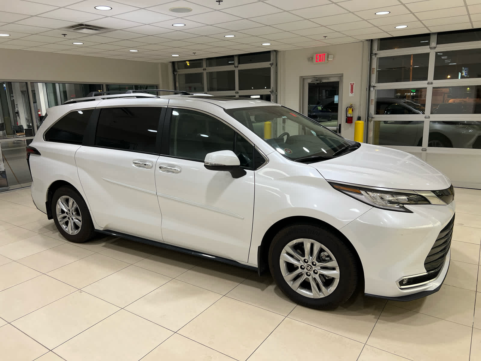 Used 2024 Toyota Sienna Limited 7 Passenger