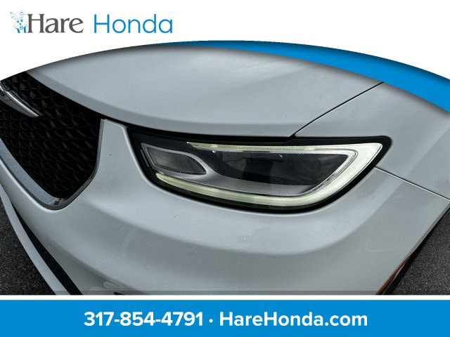 Used 2022 Chrysler Pacifica Touring L