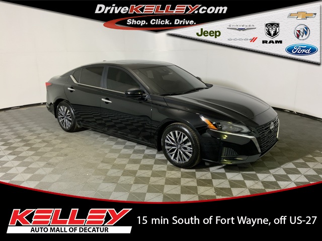 Used 2023 Nissan Altima 2.5 SV