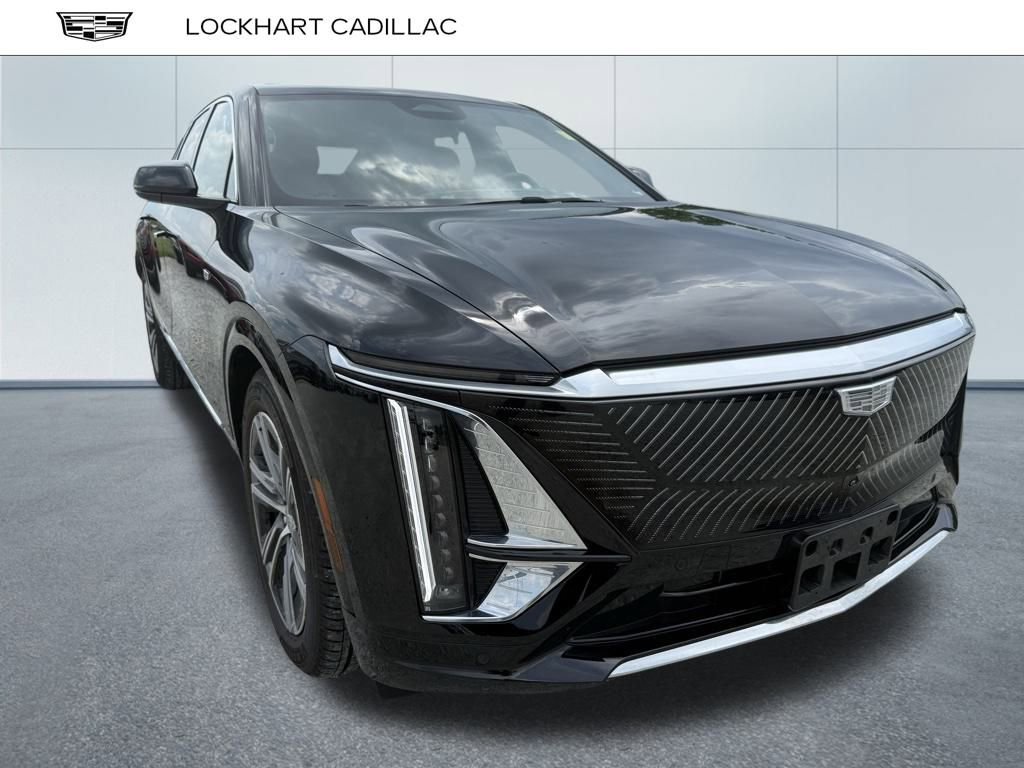 New 2024 CADILLAC LYRIQ Luxury 1
