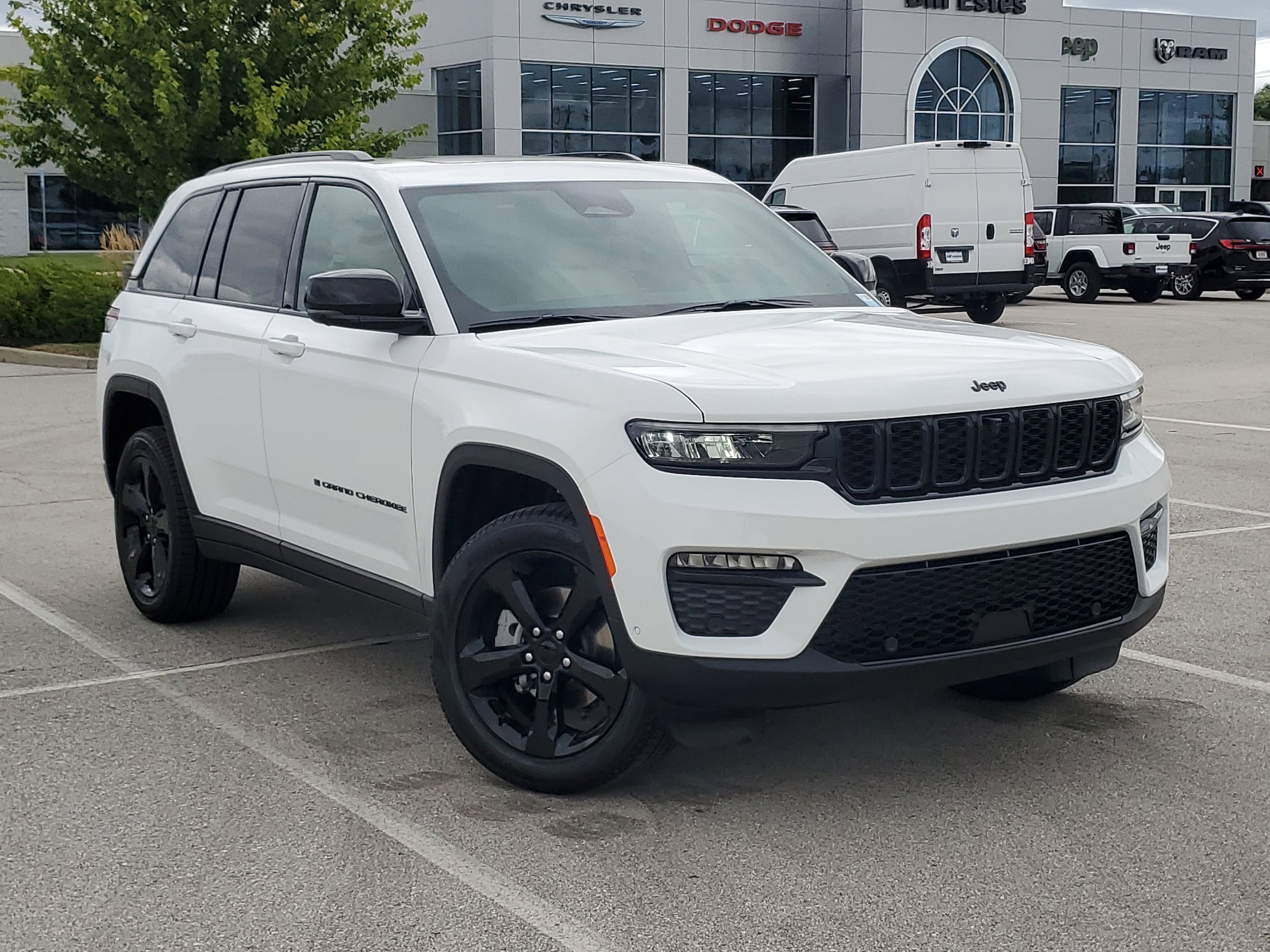 New 2025 Jeep Grand Cherokee LIMITED 4X4