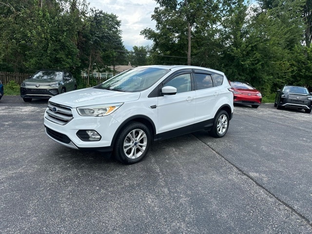 Used 2017 Ford Escape SE