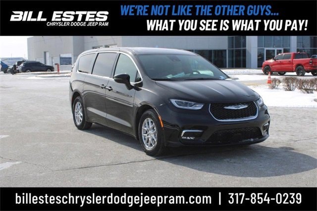 New 2025 Chrysler Pacifica Select