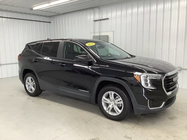 Used 2024 GMC Terrain SLE