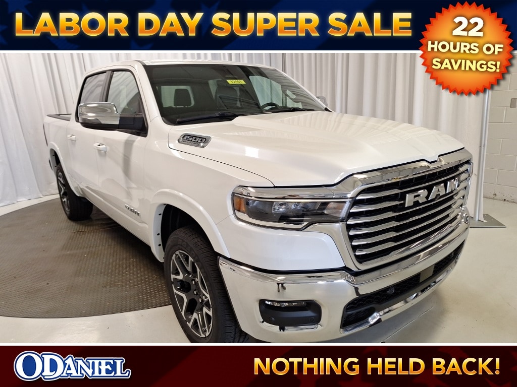 New 2026 Ram 1500 LARAMIE CREW CAB 4X4 5'7 BOX