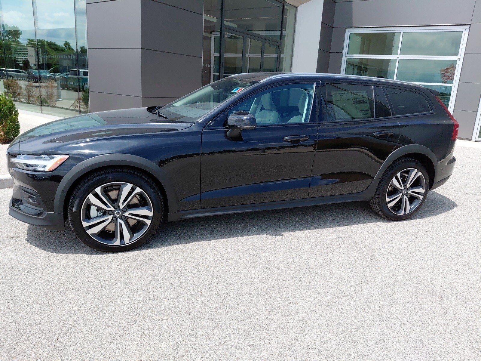 New 2026 Volvo V60 Cross Country B5 Plus