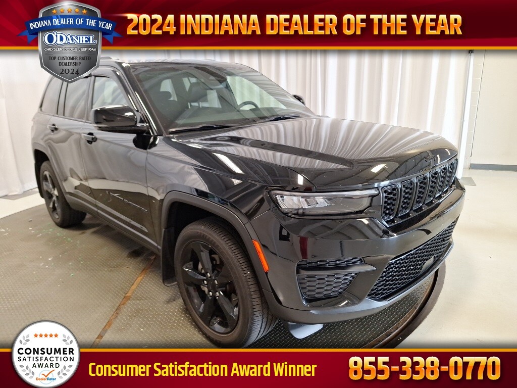 Used 2023 Jeep Grand Cherokee Laredo
