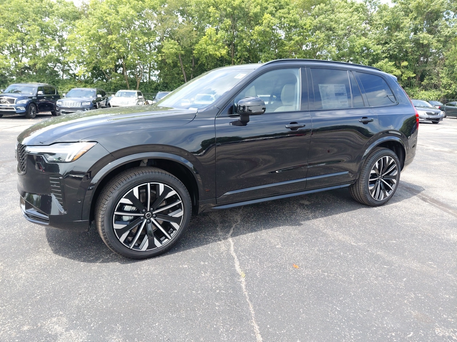 New 2026 Volvo XC90 B6 Ultra Dark Theme 6-Seater