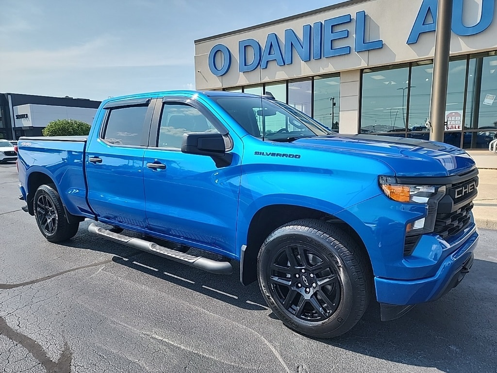 Used 2023 Chevrolet Silverado 1500 Custom