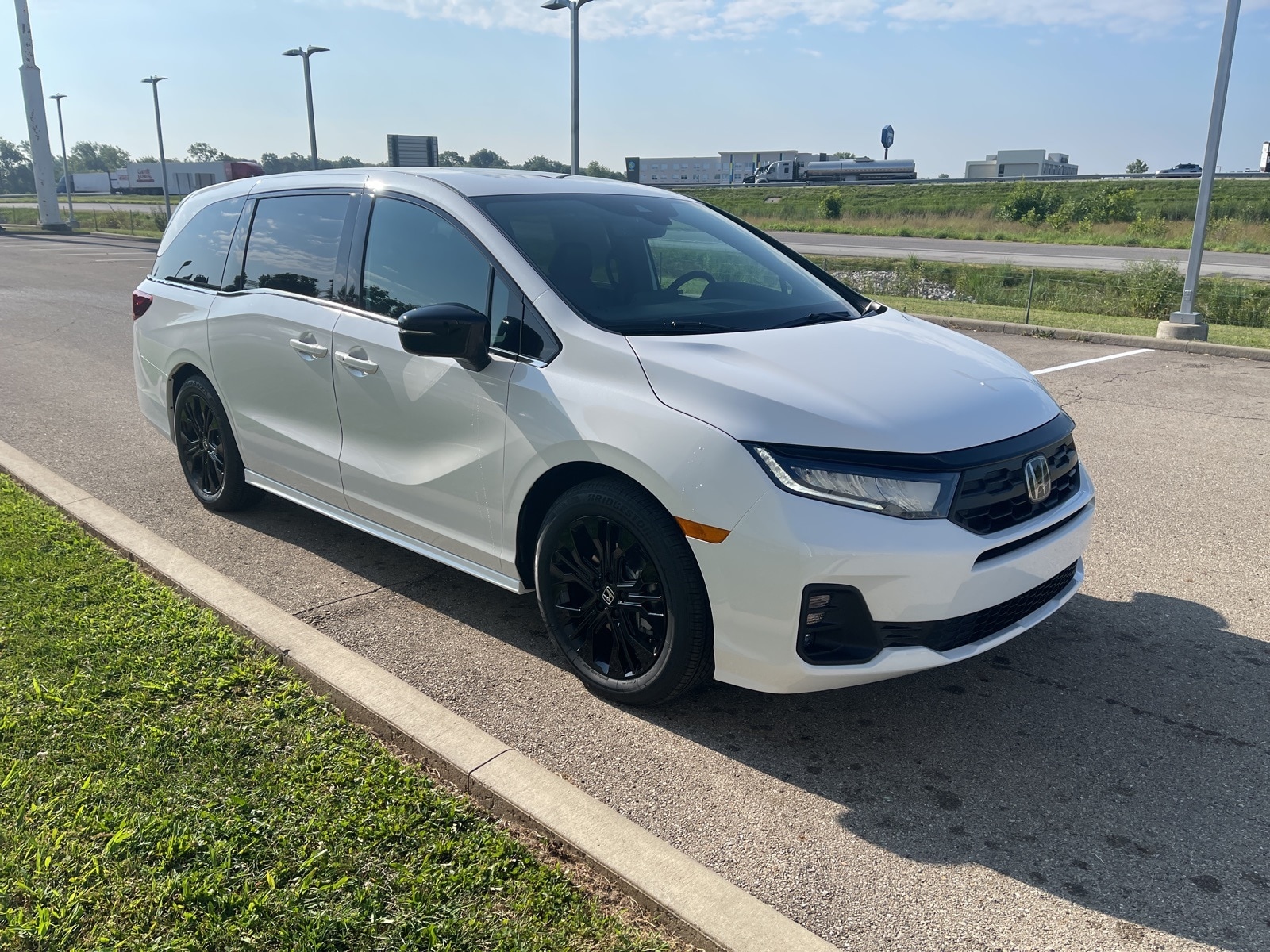 New 2025 Honda Odyssey Sport-L