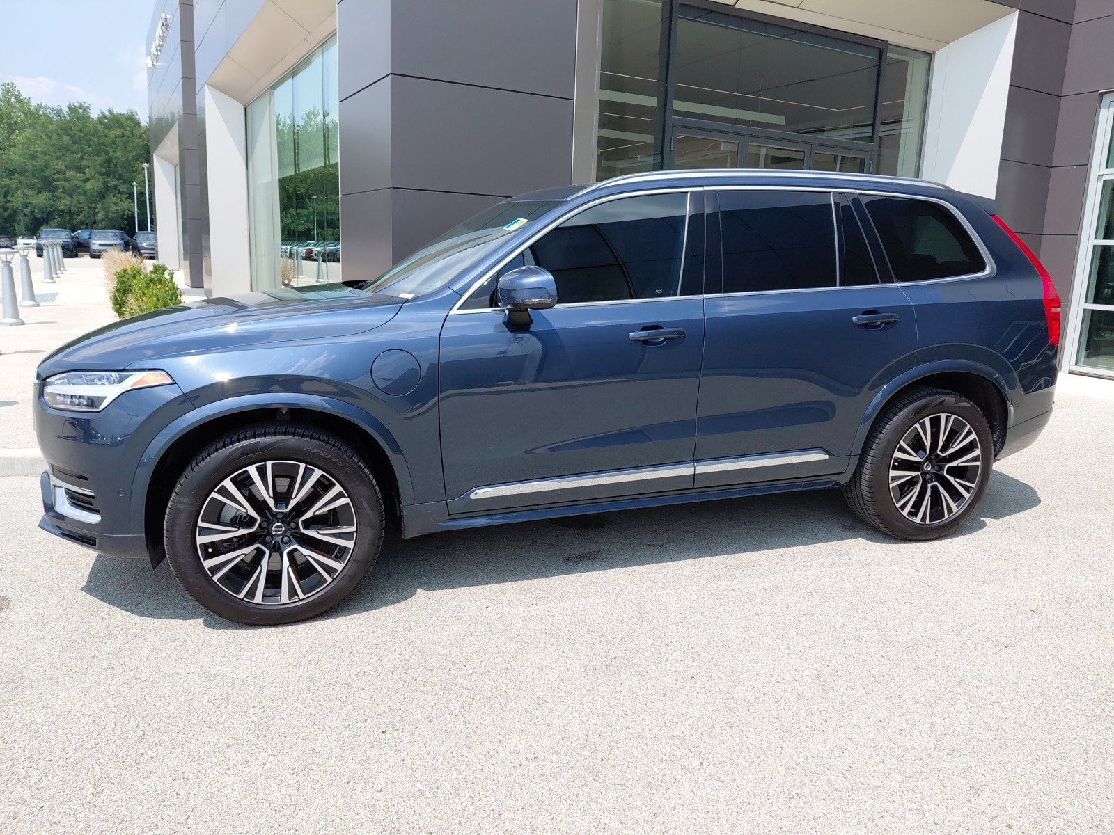 Used 2023 Volvo XC90 Recharge Plug-In Hybrid T8 Plus Bright Theme 7 Passenger
